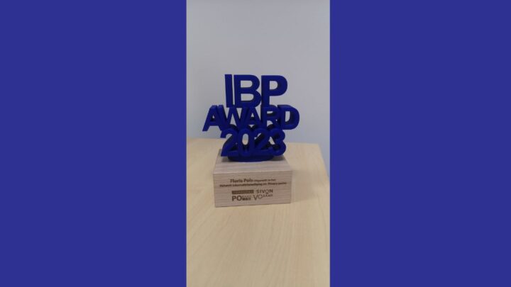 De IBP Award van 2023 die is uitgereikt aan Flor Polis